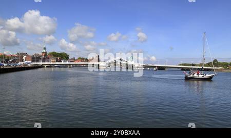 Kappeln mit aufklappbarer Klappbrücke Stockfoto