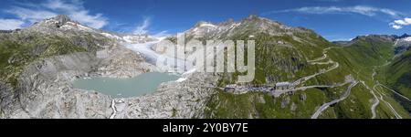 Rhonegletscher, Talgletscher im Quellgebiet der Rhone in den Schweizer Alpen. Schmelzender Gletscher, der Gletscher wird immer kleiner. Drohne Pho Stockfoto