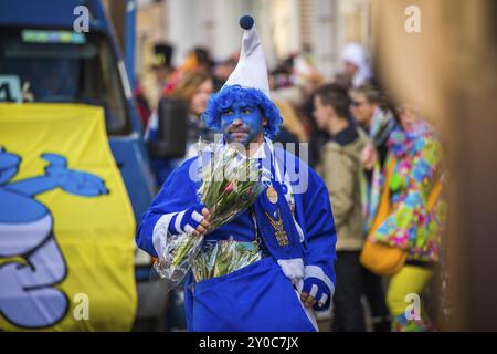 KÖLN, DEUTSCHLAND, 04. März: Teilnehmer der Karnevalsparade am 04. März 2014 in Köln, Deutschland, Europa Stockfoto