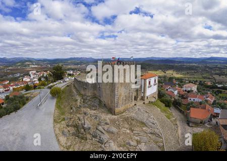 Belmonte City Castle Drohne Luftaufnahme in Portugal Stockfoto