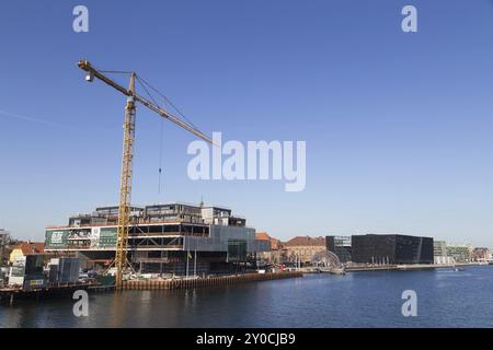 Kopenhagen, Dänemark, 16. März 2016: Foto der Baustelle Bryghusprojektet im Hafengebiet, Europa Stockfoto