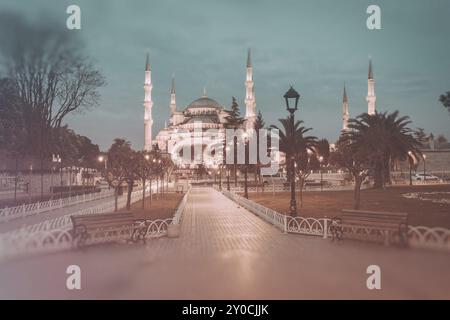 Foto im Retro-Stil der Blauen Sultanahmet Moschee, Istanbul, Türkei, Asien Stockfoto