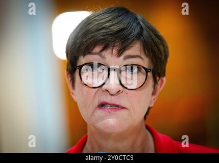 Berlin, Deutschland. September 2024. SPD-Vorsitzende Saskia Esken kommentiert die Landtagswahl in Sachsen und Thüringen. Quelle: Bernd von Jutrczenka/dpa/Alamy Live News Stockfoto