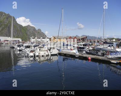 Aus Wikipedia: Svolvaer ist eine norwegische Stadt im Südosten der Insel Austvagoy am Vestfjord. Svolvaer ist der Verwaltungsrat Stockfoto