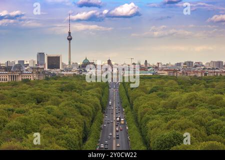 Berliner Skyline und Tiergarten, Berlin, Deutschland, Europa Stockfoto