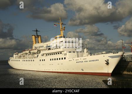 Dieses Passagierschiff fährt täglich von Cuxhaven nach Helgoland und zurück Stockfoto