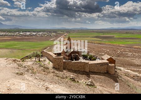 Khor Virap, Armenien - 13. April 2023: Panoramablick auf das Kloster Khor Virap in Armenien Stockfoto