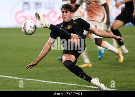 Turin, Italien. September 2024. Juventus’ Dusan Vlahovic tritt am 1. September 2024 bei einem Fußballspiel der Serie A zwischen Juventus und Roma in Turin an. Quelle: Federico Tardito/Xinhua/Alamy Live News Stockfoto