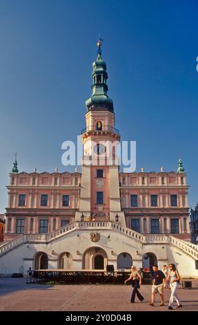 Rathaus, 17. Jahrhundert, Rynek Wielki (großer Stadtplatz) in Zamość, UNESCO-Weltkulturerbe, Woiwodschaft Lublin, Polen Stockfoto