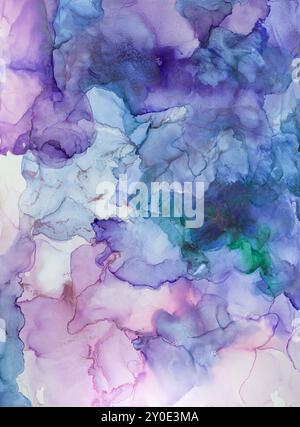 Lebendiges abstraktes Aquarelldesign mit wirbelnden Formen und Farben in violetten, blauen und grünen Tönen auf strukturiertem Hintergrund Stockfoto