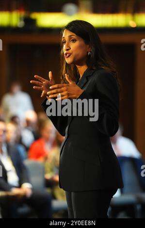 Claire Coutinho, ehemalige Energiesicherheit- und Net Zero-Sekretärin, sprach vor Kemi Badenoch auf einer Kampagne der Konservativen Partei im IET London. Bilddatum: Montag, 2. September 2024. Stockfoto