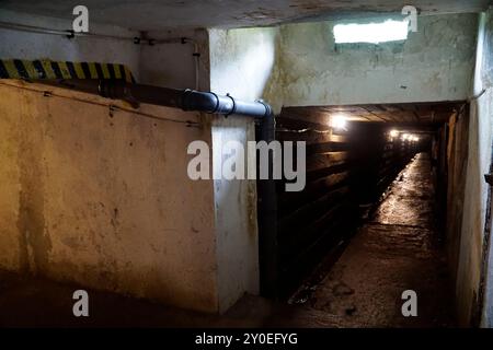 Ludwikowice Klodzkie, Polen - 10. August 2024 - unterirdische Tunnel in der NS-Deutschland-Dynamit-Fabrik Nobel AG Stockfoto