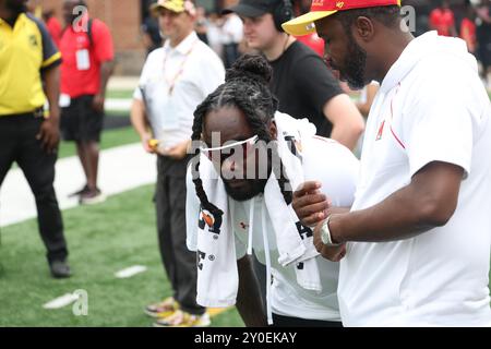 College Park, MD, USA. 31. August 2024. Wale besucht am 31. August 2024 im College Park, Maryland, den Auftakt des NCAA College für Männer, asa Gast von Maryland gegen die University of Connecticut im SECU Stadium. Quelle: Mpi34/Media Punch/Alamy Live News Stockfoto