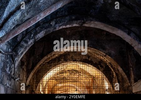 Unterbauten und Keller des römischen historischen Komplexes des Diokletianpalastes, UNESCO-Weltkulturerbe in Split, Kroatien Stockfoto