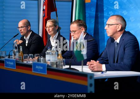 Stefan Möller, Alice Weidel, Tino Chrupalla und Jörg Urban bei der Wahlnachlese der AfD nach den Landtagswahlen in Thüringen und Sachsen in der AfD-Bundesgeschäftsstelle. Berlin, 02.09.2024 *** Stefan Möller, Alice Weidel, Tino Chrupalla und Jörg Urban bei der AfD-Wahlübersicht nach den Landtagswahlen in Thüringen und Sachsen im AfD-Bundesamt in Berlin, 02 09 2024 Foto:XF.xKernx/xFuturexImagex afd nachlese 4916 Stockfoto