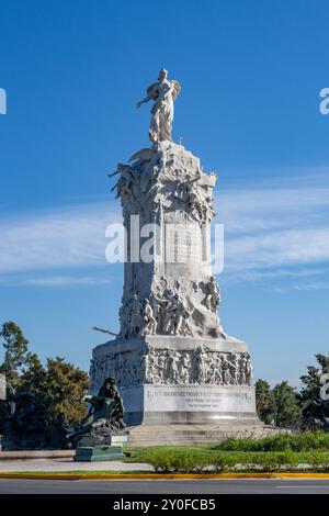 Das Spaniendenkmal an der Kreuzung von Sarmiento und Libertador in Palermo, Buenos Aires, Argentinien. Stockfoto