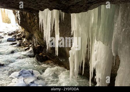 Partnachklamm oder Partnachklamm im Winter, Bayern, Deutschland Stockfoto