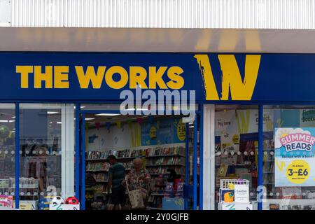 Der Werkshandel oder -Laden in Ringwood, Hampshire, England, Großbritannien. High Street Discount Einzelhandelsgeschäft Stockfoto