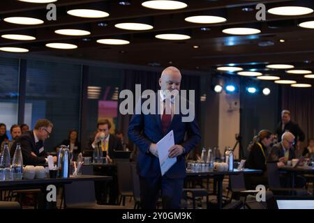 Anders Opedal CEO, hält seine Hauptredner bei Equinor 2023 Viertes Quartal und Gesamtjahresergebnisse am 07. Februar 2024 in London, Großbritannien Stockfoto