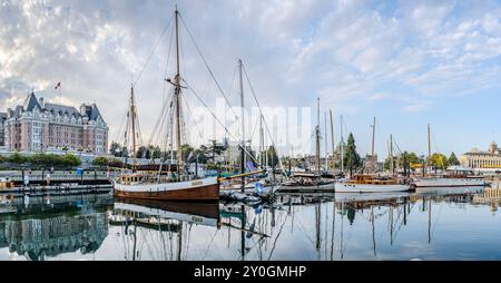 Boats versammelten sich am 2. September 2024 im Hafen zum Classic Boat Festival in Victoria, British Columbia, Kanada. Stockfoto