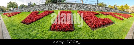 Willkommen in Victoria mit Blumen in der Nähe des Hafens in Victoria, British Columbia, Kanada. Stockfoto