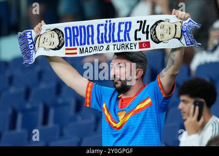 Madrid, Spanien. September 2024. Während des La Liga EA Sports Matches zwischen Real Madrid und Real Betis spielte er am 1. September 2024 im Santiago Bernabeu Stadion in Madrid. (Foto: Cesar Cebolla/PRESSINPHOTO) Credit: PRESSINPHOTO SPORTS AGENCY/Alamy Live News Stockfoto