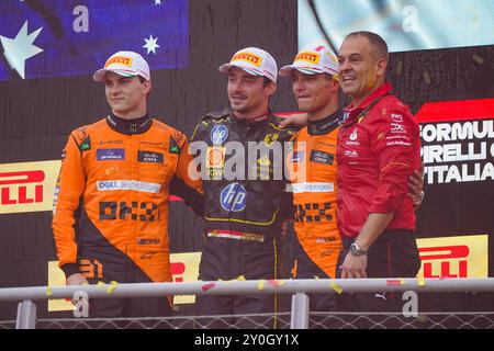 Monza, Italien. September 2024. Charles Leclerc, Oscar Piastri und Lando Norris auf dem Podium beim Formel-1-Rennen Pirelli Gran Premio d’Italia 2024 am 1. September 2024 in Monza, Italien. Quelle: Luca Rossini/E-Mage/Alamy Live News Stockfoto