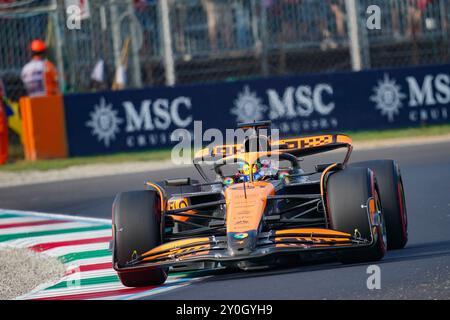 Monza, Italien. 31. August 2024. Oscar Piastri aus Australien fuhr das (81) McLaren F1 Team MCL38 während des Qualifyings des Formel 1 Pirelli Gran Premio d'Italia 2024 am 31. August 2024 in Monza, Italien. Quelle: Luca Rossini/E-Mage/Alamy Live News Stockfoto