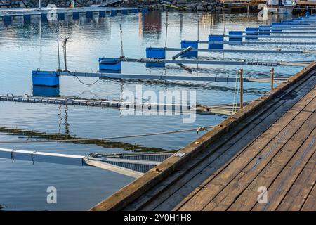 Göteborg, Schweden - 21. november 2021: Pier ohne Anlegeplatz im Winter. Stockfoto