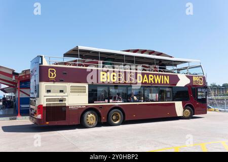 BigBus Darwin im RFDS Darwin Tourist Facility, Stokes Hill Wharf, Darwin Waterfront Precinct, Darwin, Northern Territory, Australien Stockfoto