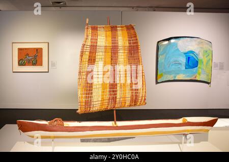 Kunstausstellung im Museum and Art Gallery of the Northern Territory, Conacher Street, The Gardens, City of Darwin, Northern Territory, Australien Stockfoto
