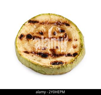 Eine leckere gegrillte Zucchini-Scheibe isoliert auf weiß Stockfoto