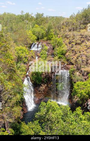 Blick auf Wasserfälle von der Aussichtsplattform, Florence Falls Waterhole, Litchfield National Park, Litchfield Park, Northern Territory, Australien Stockfoto