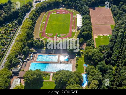 Luftbild, Freibad Gladbeck und Stadion Gladbeck - Vestische Kampfbahn, Butendorf, Gladbeck, Ruhrgebiet, Nordrhein-Westfalen, Deutschland ACHTUNGxMINDESTHONORARx60xEURO *** Luftansicht, Gladbeck Freibad und Gladbeck Vestische Kampfbahn Stadion, Butendorf, Gladbeck, Ruhrgebiet, Nordrhein-Westfalen, Deutschland ATTENTIONxMINDESTHONORARx60xEURO Stockfoto
