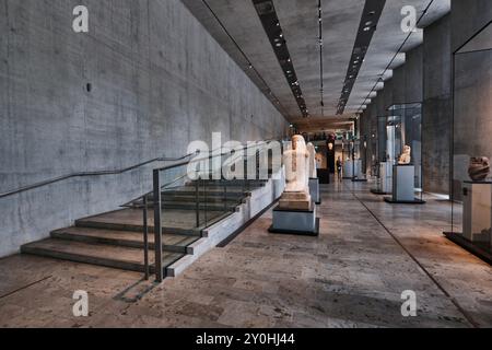 München - 17. April 2024: Teil der Ausstellung des Staatlichen Museums Ägyptische Kunst Stockfoto