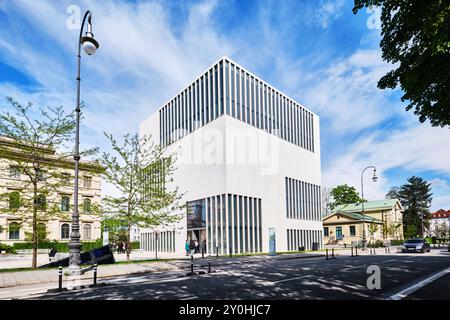 München - 17. April 2024: Dokumentationszentrum zur Geschichte des Nationalsozialismus im Zentrum der bayerischen Landeshauptstadt Stockfoto