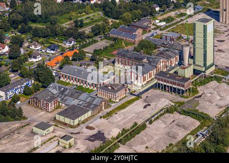 Luftbild, geplantes neues Quartier Wohnen und Arbeiten, ehemaliges DSK Bergwerk Lippe, Egonstraße, Zeche Westerholt, Hassel, Gelsenkirchen, Ruhrgebiet, Nordrhein-Westfalen, Deutschland ACHTUNGxMINDESTHONORARx60xEURO *** Luftaufnahme, geplantes neues Wohn- und Arbeitsviertel, ehemaliges DSK-Bergwerk Lippe, Egonstraße, Zeche Westerholt, Hassel, Gelsenkirchen, Ruhrgebiet, Nordrhein-Westfalen, Deutschland ACHTUNGxMINDESTHONORARx60xEURO Stockfoto