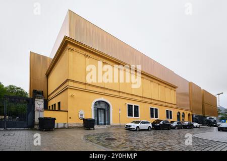 München - 17. April 2024: Neues modernes Erweiterungsgebäude des Museums Lenbachhaus Stockfoto