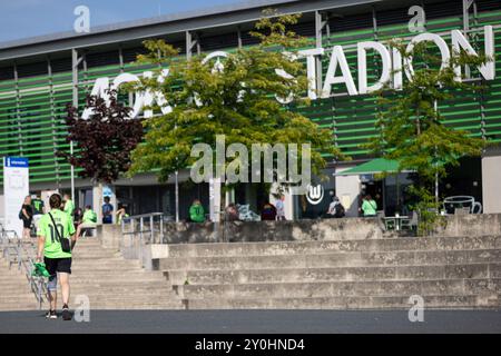 Wolfsburg, Deutschland. September 2024. Das AOK Stadion wurde beim Frauen-Bundesliga-Spiel zwischen Wolfsburg und Werder Bremen in Wolfsburg gezeigt. Quelle: Gonzales Photo/Alamy Live News Stockfoto