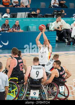 Paris, Frankreich. September 2024. Paralympics, Paris 2024, Männer Rollstuhl Basketball, Gruppe A, Kanada - Deutschland, Matthias GUNTNER Shooting Bercy Arena, . Quelle: Jacques Julien / Alamy Live News Stockfoto