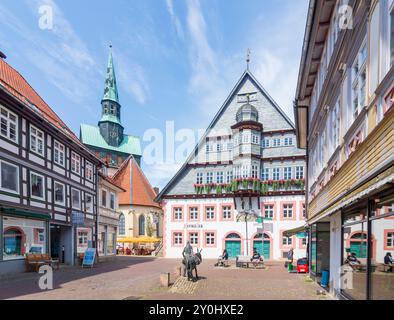 Osterode am Harz: Kirche St.-Aegidien-Marktkirche, altes Rathaus in Harz, Niedersachsen, Deutschland Stockfoto