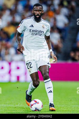 Madrid, Deutschland. September 2024. Fussball La Liga 4. Spieltag Real Madrid - Real Betis Sevilla am 01.09.2024 im Estadio Santiago Bernabeu in Madrid Antonio Ruediger ( Madrid ) Foto: Revierfoto Credit: ddp Media GmbH/Alamy Live News Stockfoto