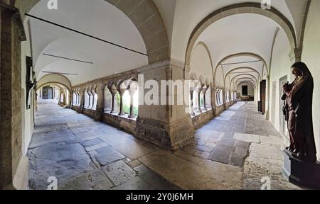 Kloster in Bonn Münster, auch bekannt als Münsterbasilika, Bonn, Nordrhein-Westfalen, Deutschland, Europa Stockfoto