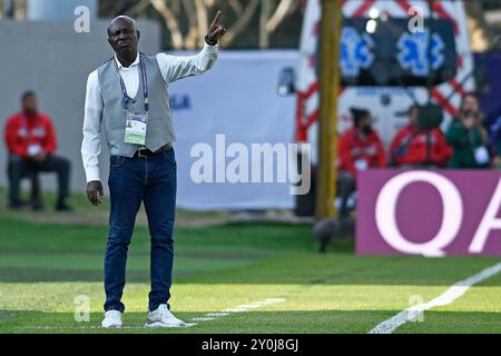 Bogota, Kolumbien. September 2024. Yusif Basigi Cheftrainer Ghanas beim Spiel der Gruppe E FIFA U-20-Frauen-Weltmeisterschaft Kolumbien 2024 zwischen Ghana und Österreich im Metropolitano de Techo Stadium in Bogota am 2. September 2024. Foto: Julian Medina/DiaEsportivo/Alamy Live News Credit: DiaEsportivo/Alamy Live News Stockfoto