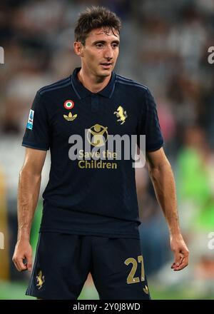 Turin, Italien. September 2024. Andrea Cambiaso von Juventus während des Spiels der Serie A im Allianz-Stadion in Turin. Der Bildnachweis sollte lauten: Jonathan Moscrop/Sportimage Credit: Sportimage Ltd/Alamy Live News Stockfoto