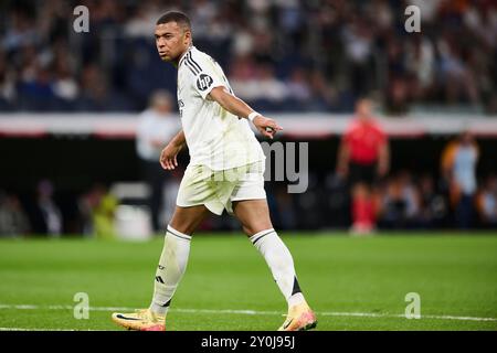 Madrid, Spanien. September 2024. MADRID, SPANIEN - 1. SEPTEMBER: Kylian Mbappe Mittelstürmer von Real Madrid reagiert beim LaLiga EA Sports Spiel zwischen Real Madrid und Real Betis im Santiago Bernabeu Stadion am 1. September 2024 in Madrid. (Foto von Francisco Macia/Photo Players Images/Magara Press) Credit: Magara Press SL/Alamy Live News Stockfoto