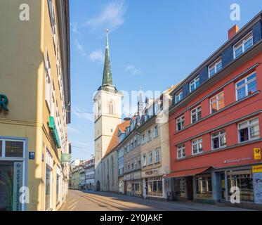 Erfurt: Straße Marktstraße, Kirche Allerheiligenkirche in , Thüringen, Thüringen, Deutschland Stockfoto