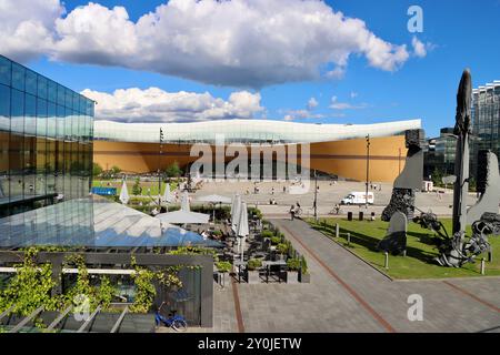 Helsinki Zentralbibliothek Oodi auf dem Kansalaistori-Platz im Zentrum von Helsinki, Finnland im August 2024 Stockfoto