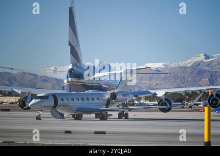 Ein Gulfstream G650 mit der Registrierung N628TS, im Besitz von Falcon Landing LLC und häufig von Elon Musk am Flughafen Las Vegas vor Super Bowl LVI geflogen Stockfoto