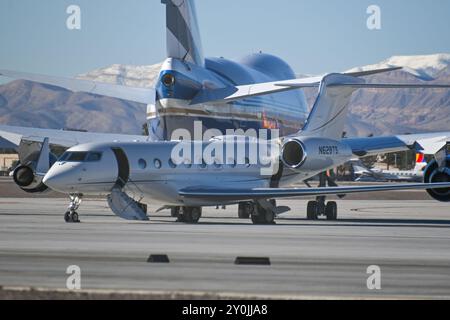 Ein Gulfstream G650 mit der Registrierung N628TS, im Besitz von Falcon Landing LLC und häufig von Elon Musk am Flughafen Las Vegas vor Super Bowl LVI geflogen Stockfoto